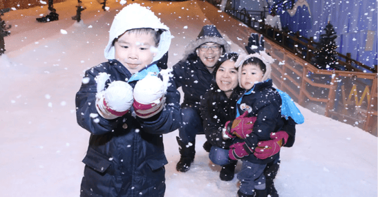 c5897f4a-Snow-Play-Session-in-Snow-City-Singapore